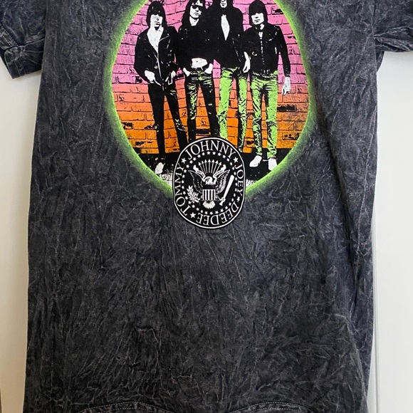 Ramones 💯 Cotton Unisex Band Tee New Never Used - Picture 3 of 12